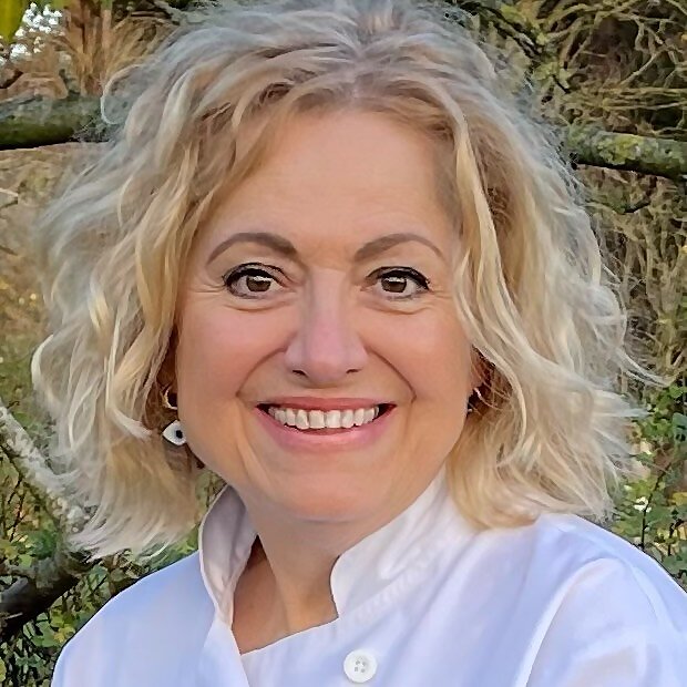 Irini Tzortzoglou