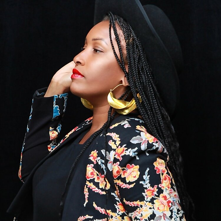 LaToya Davis
