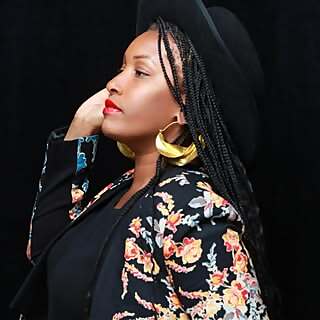 LaToya Davis