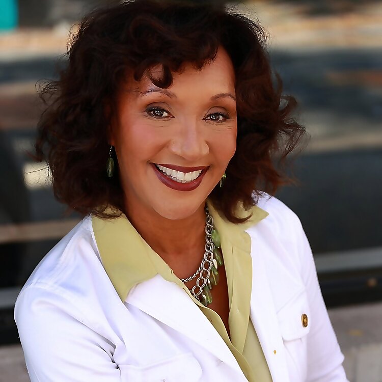 Anita R Henderson