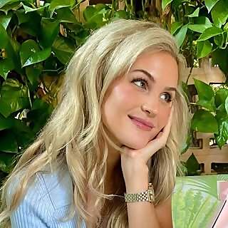 Claire 