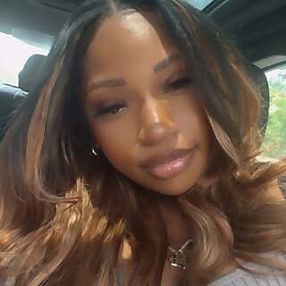 Lavishly Destini