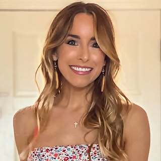 Caroline Kincade Smith