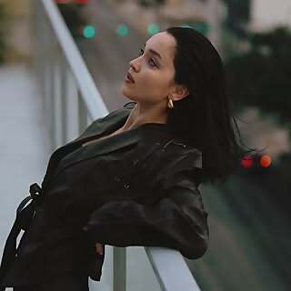  Izalia S.