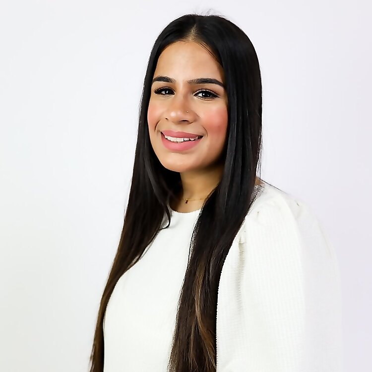 Amina Khan