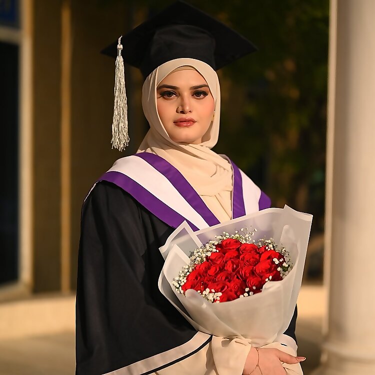 Kinza Mazhar