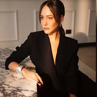 Loraine Holmes