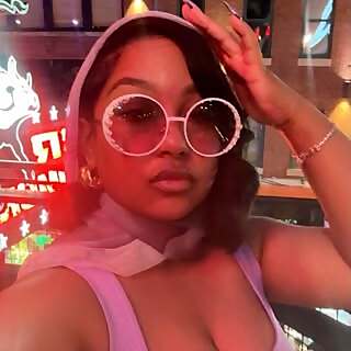 Symone Royale