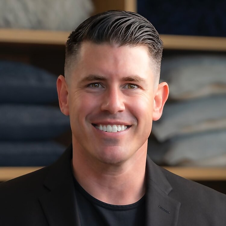 David J Lynn