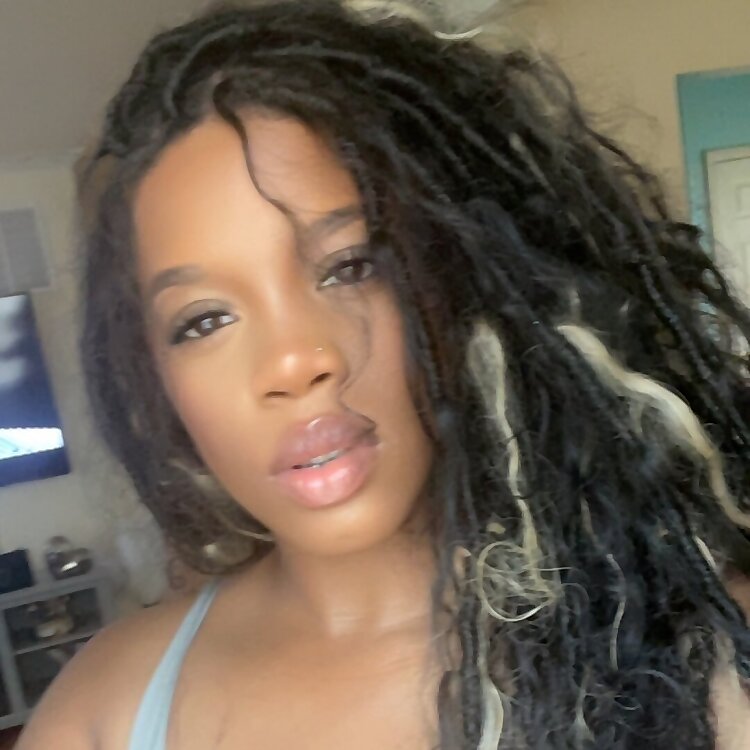 Iman Cachet