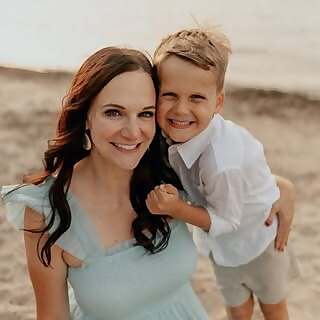 Cleveland Esquire Mommy