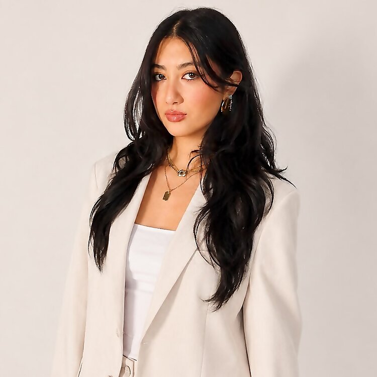 Mia Mirzayan