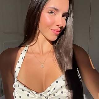 Valeria Real