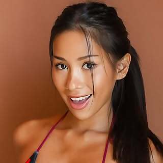 Nina Cola