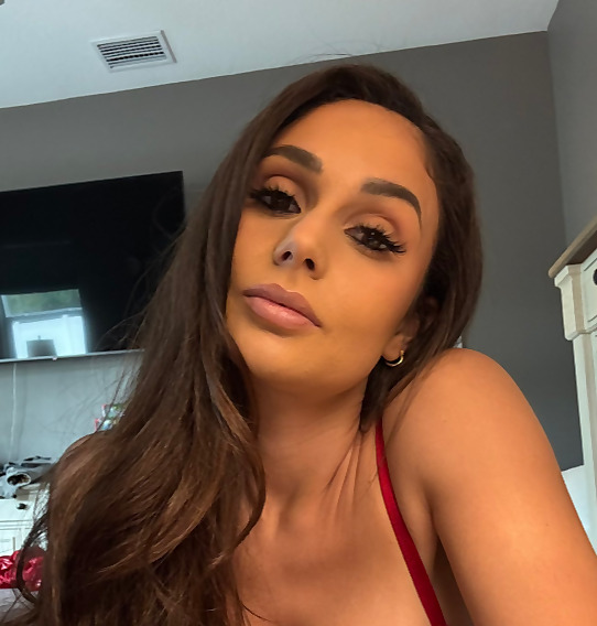 Ariana Marie
