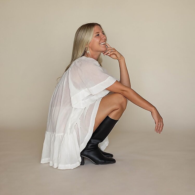 Dr. Anna Melendez