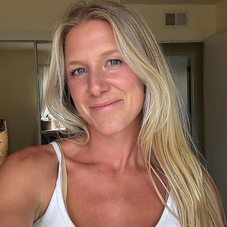 Dr. Anna Melendez