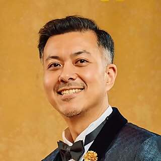 Brian L Pang