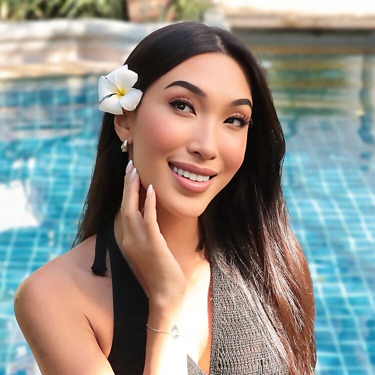 Julie Van Vu