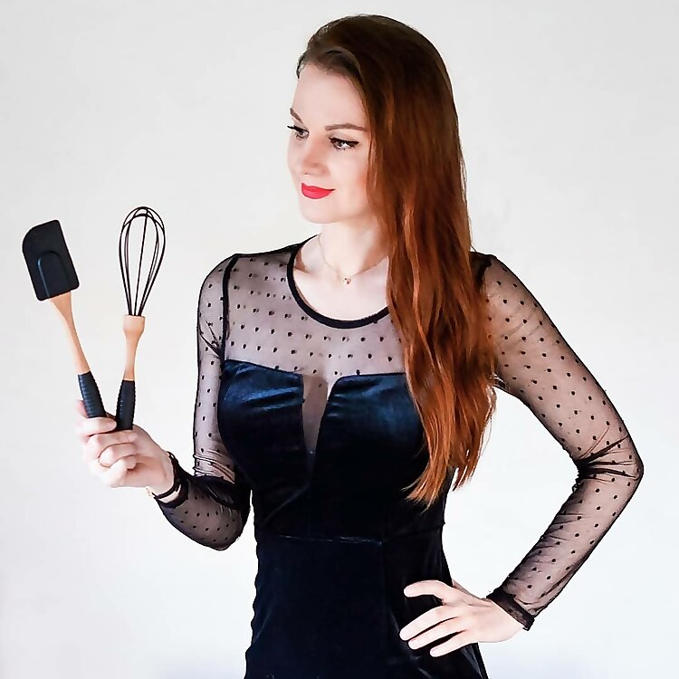 Yuliya Small