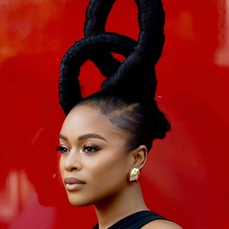 Nomzamo Mbatha 