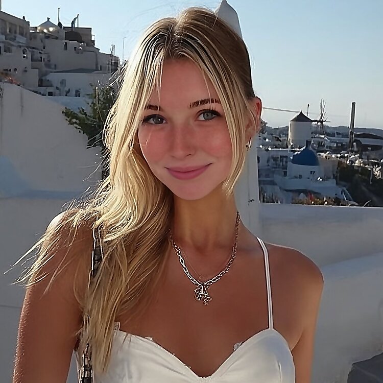 Alina Valea