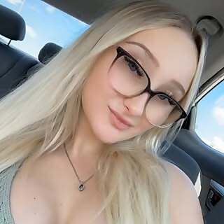 Miss Blondiie