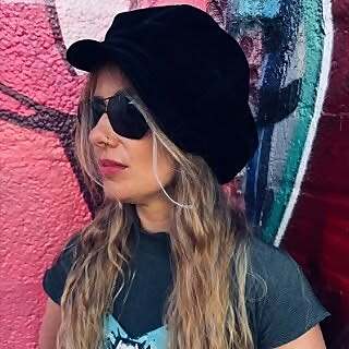 Debbie 