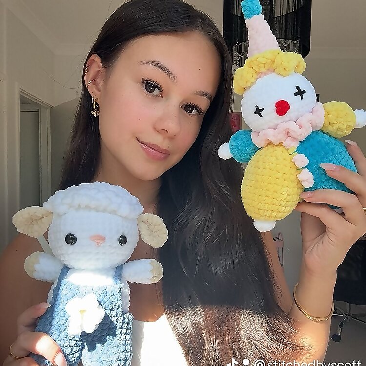 Larissa 