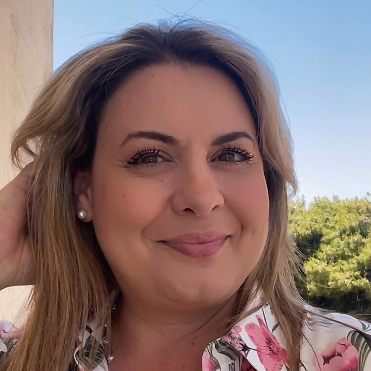 Julie Bouza