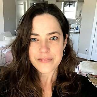 Nicole Neville