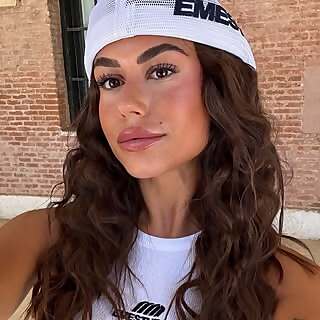 Alba Alvarez