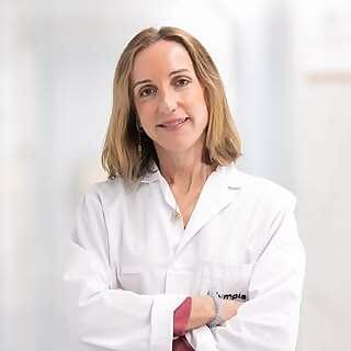 Dr. María Calvo