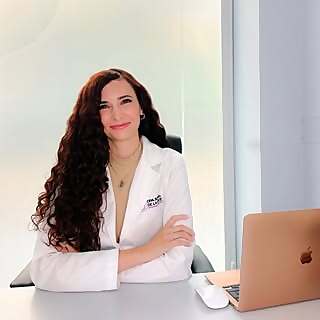 Dr. Iris Sophia de la Corte Sanchez