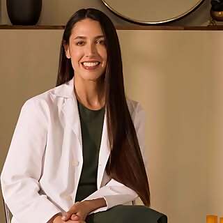 Dr. Andrea Combalia