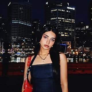  Ezrela Abraham