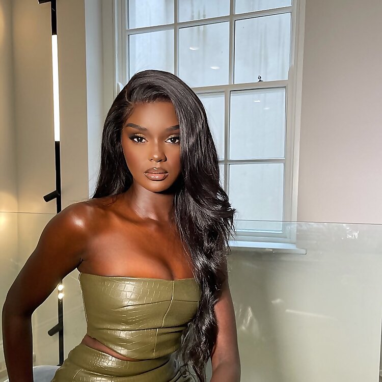 Duckie Thot