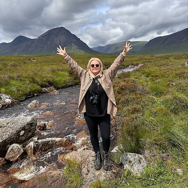 Laura Cathro