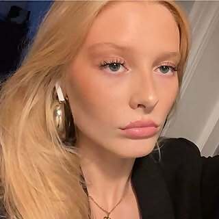 Anna From