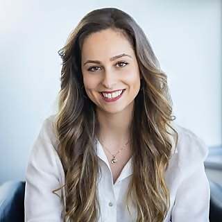Dr Anastasia Hronis