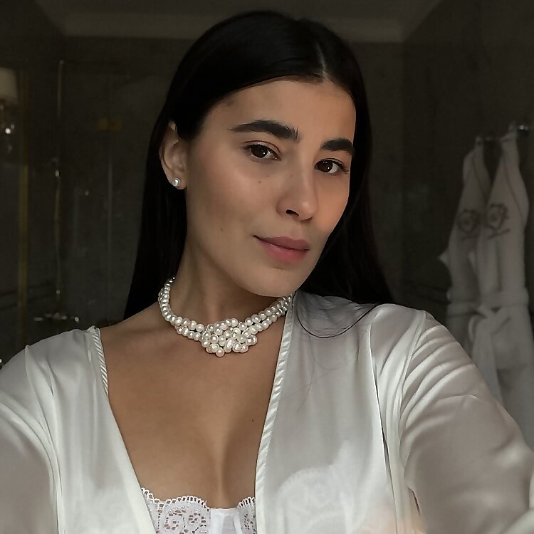 Alina Valeeva
