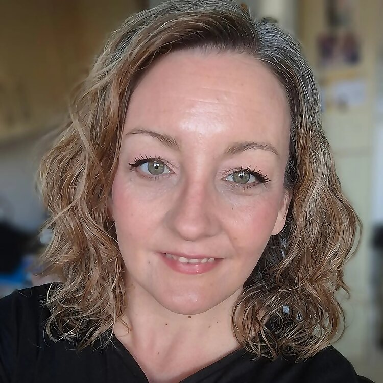 Laura Stephen