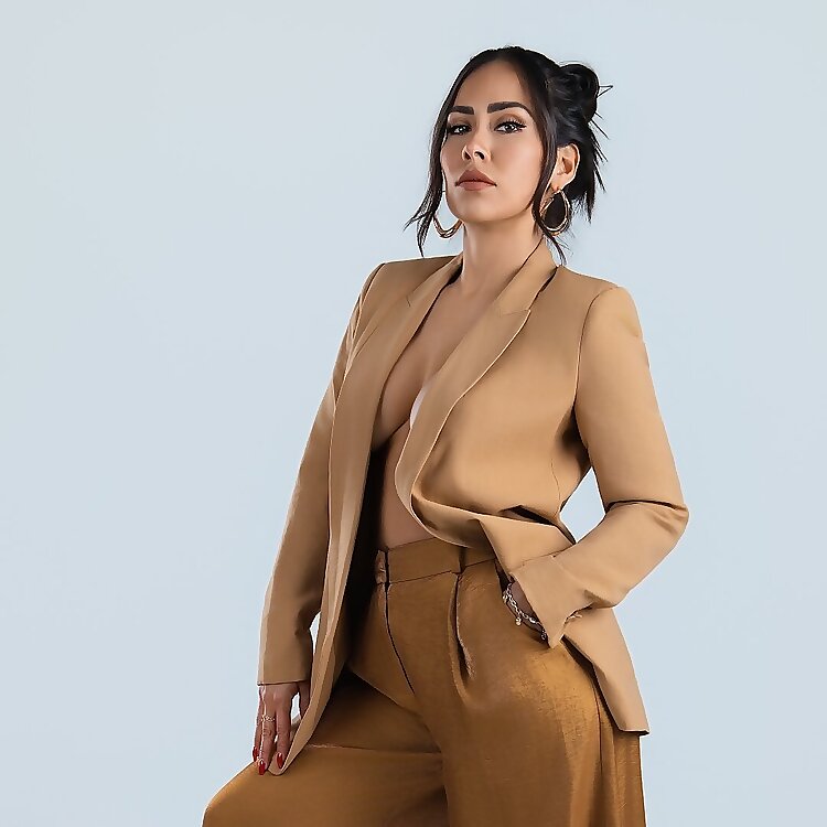 Linda Saenz