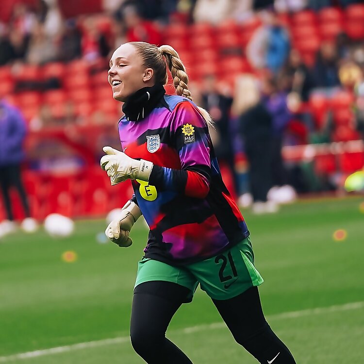 Ellie Roebuck
