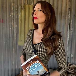 Tara Moss