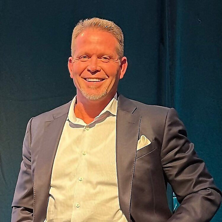 Dr. Stuart L. Frost