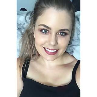 Jemma Maxine