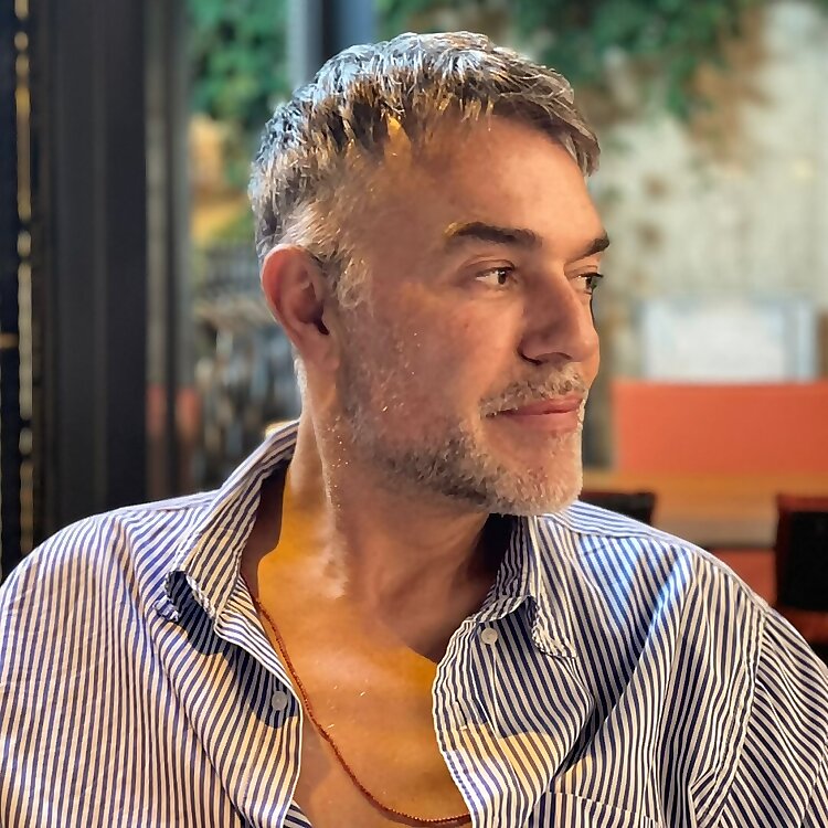 Victor Alvarez