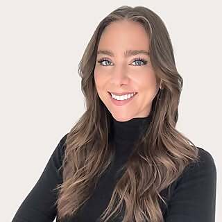 Dr. Abbey Houde 