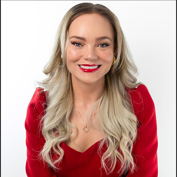 Dr. Jessica Lowe